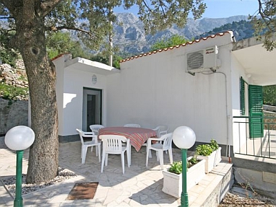 Apartments Zivogosce
